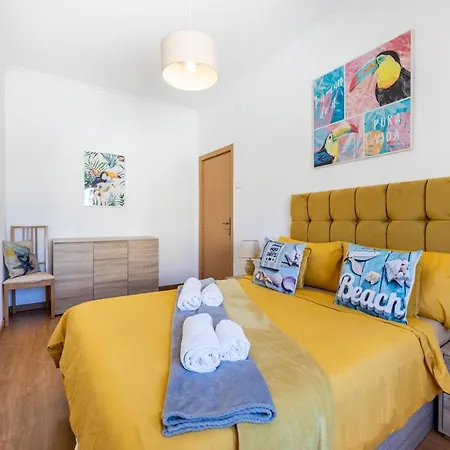 Luxury 3 Bedroom - *