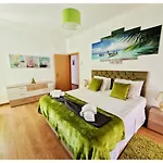 Lägenhet Luxury 3 Bedroom -