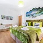 Luxury 3 Bedroom - *