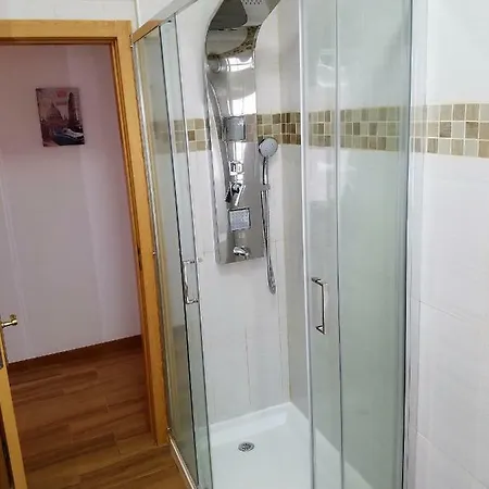 דירה Luxury 3 Bedroom -