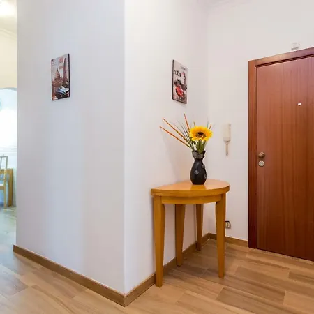 דירה Luxury 3 Bedroom -