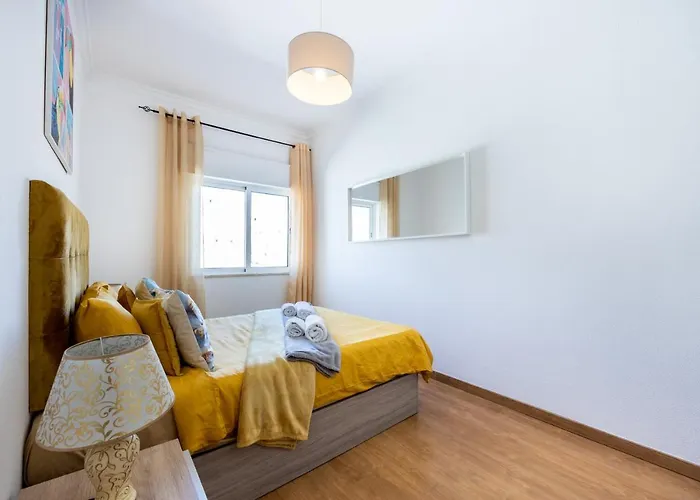 Διαμέρισμα Luxury 3 Bedroom - *