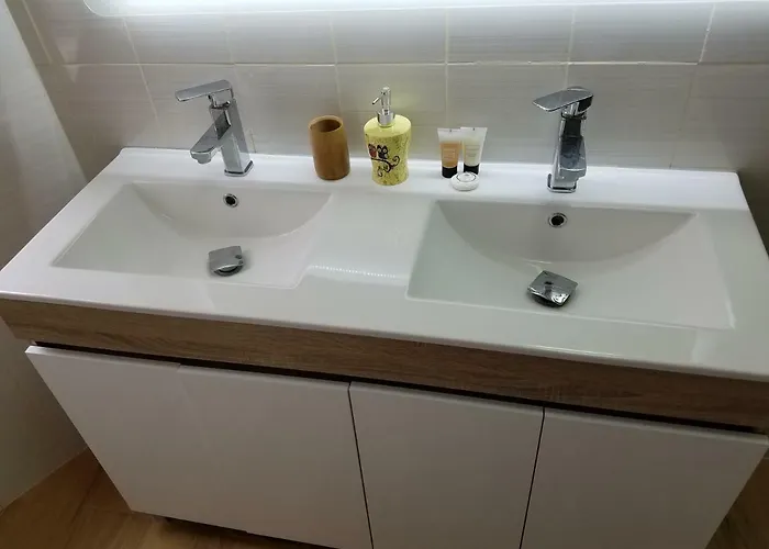 Luxury 3 Bedroom - Διαμέρισμα *